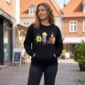 Pullover Máscara De Látex Linda Jovencita Mujer