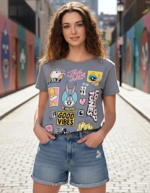 Playera Máscara De Látex Tunes Stamps Mujer Playera Máscara De Látex Tunes Stamps Mujer