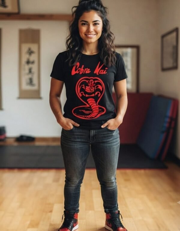 Playera Máscara De Látex Pain Does Not Exist Mujer