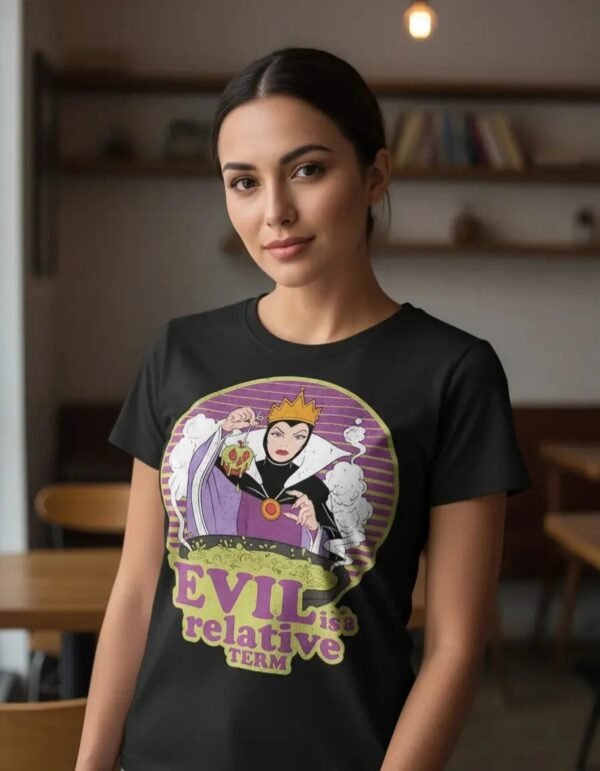 Playera Máscara De Látex Evil Is A Relative Term Mujer