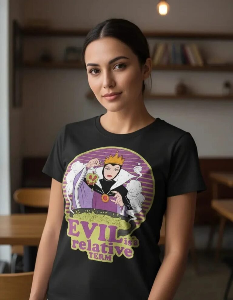Playera Máscara De Látex Evil Is A Relative Term Mujer