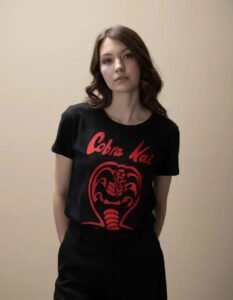 Playera Máscara De Látex Pain Does Not Exist Mujer