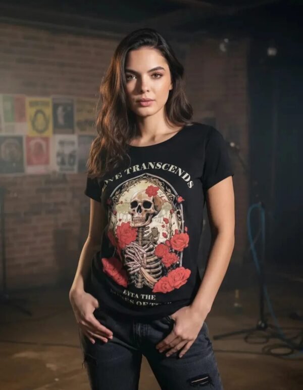 Playera Máscara De Látex Love Transcends Mujer